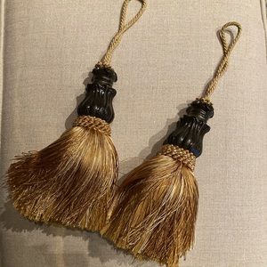 Gold Tassels, great for door knobs, lamps, pillows, drape tie backs
